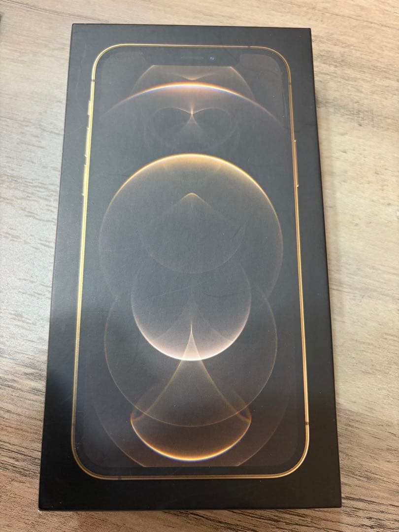 ウエンです！iPhone 12 Pro ゴールド512GB【美品】