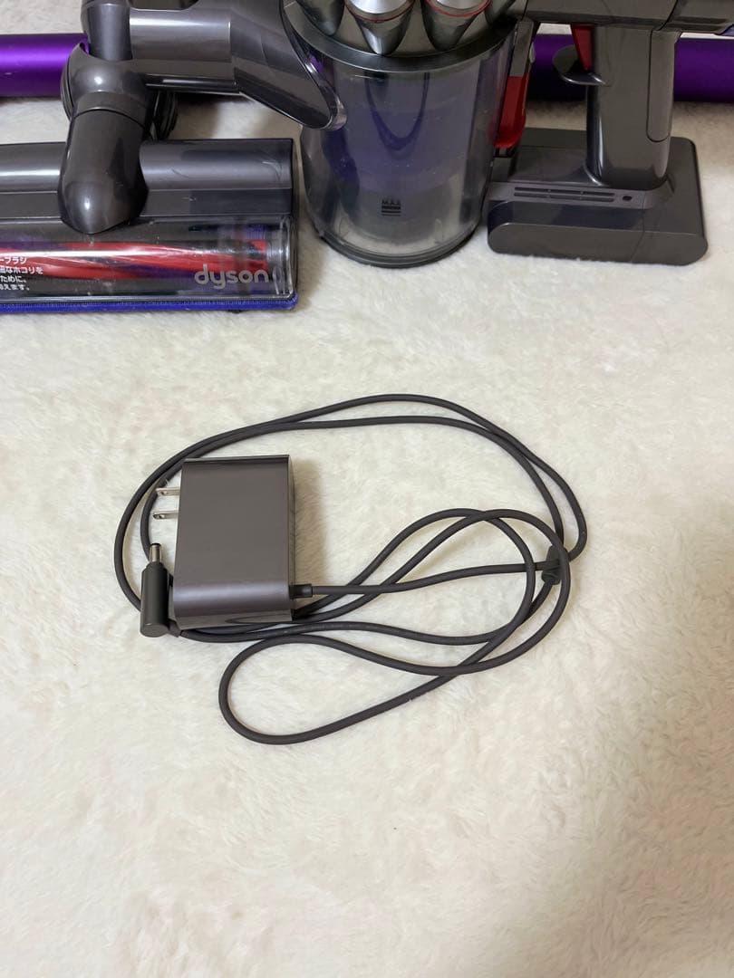 dyson コードレスクリーナー　SV07 掃除機
