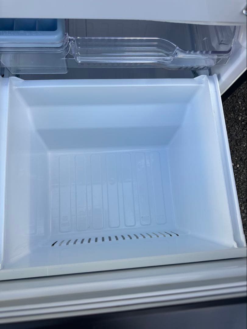 【美品】2022年式　三菱　146ℓ