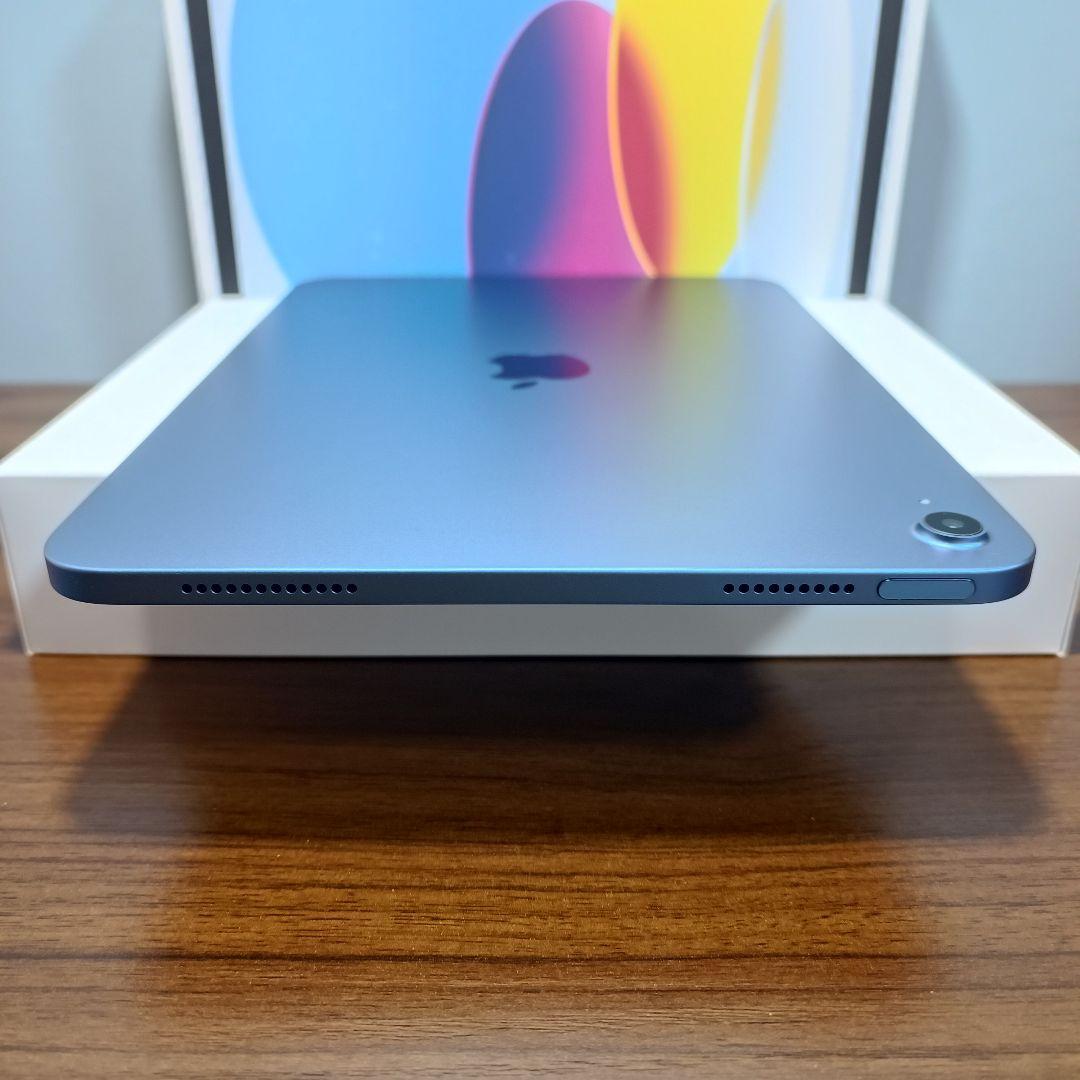(美品) iPad 10.9 第10世代 WiFi 256GB キーボード付き