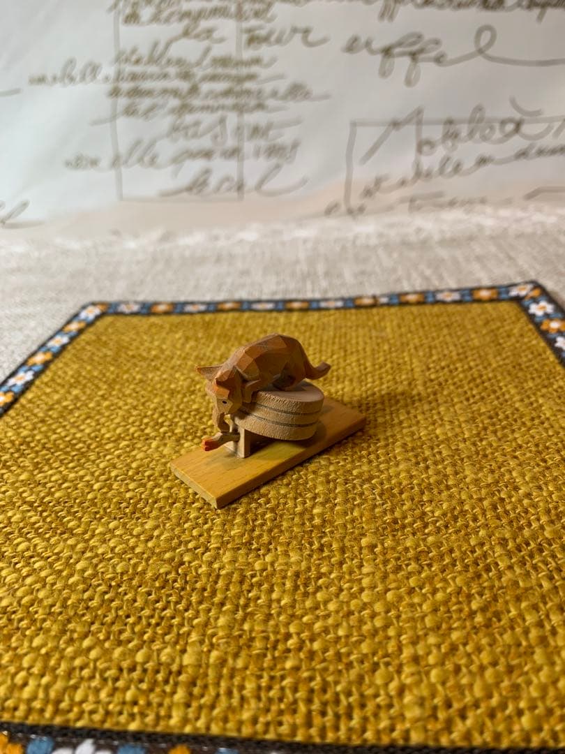ドイツ製　エルツ山地　ヘルビッヒ工房　木製人形ザイフェン　猫ちゃんとガチョウ！