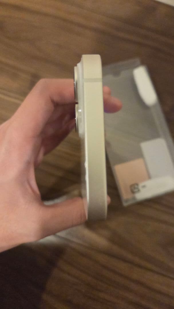 Apple iPhone 14 スターライト