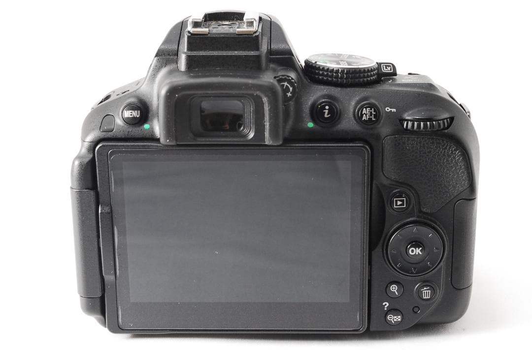 ❤美品 Nikon D5300 Wi-Fi スマホ転送　三脚付き