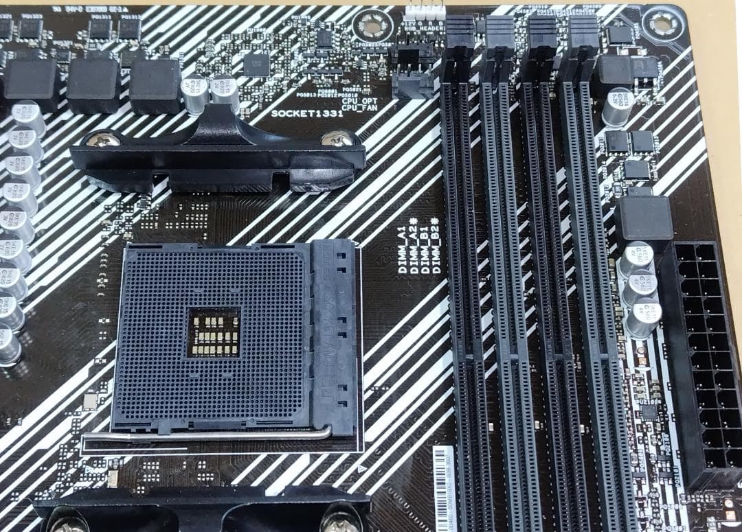 ASUS PRIME B550M-A WIFI II (傷あり）