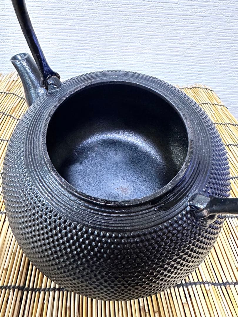 ＵＳＥＤ、良品　南部宝星堂造　１８型アラレ　南部鉄瓶　南部鉄器　調理器具