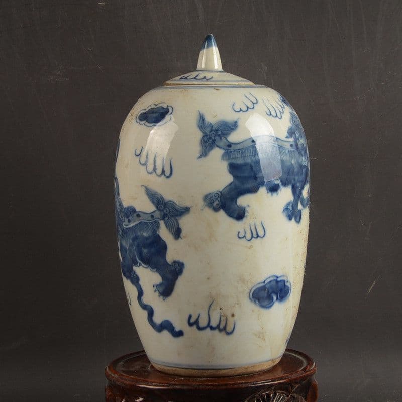 青花獅子あじさい冬瓜壺蓋壺 景徳鎮 陶磁器 装飾品 現代工芸品 美術品 置物