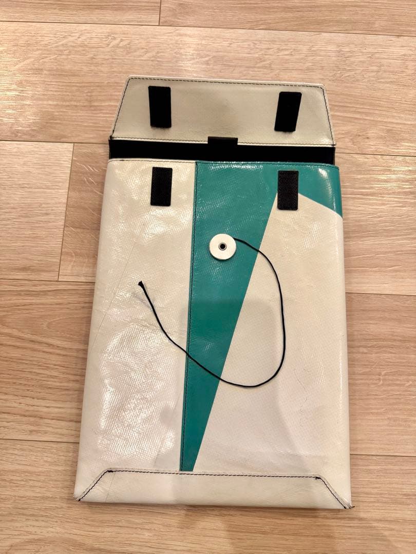 FREITAG フライターグノートPCケース Macbook スリーブ