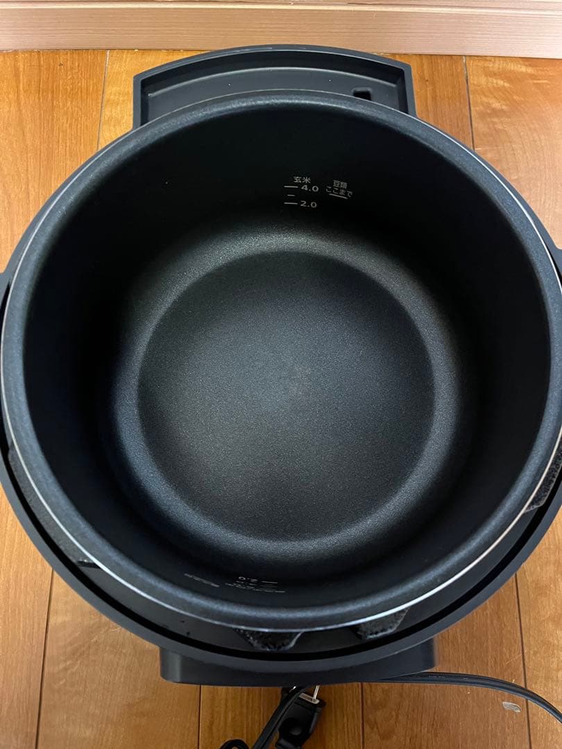 中古 アイリスオーヤマ 電気圧力鍋 KPC-MA-4-B 2020年製