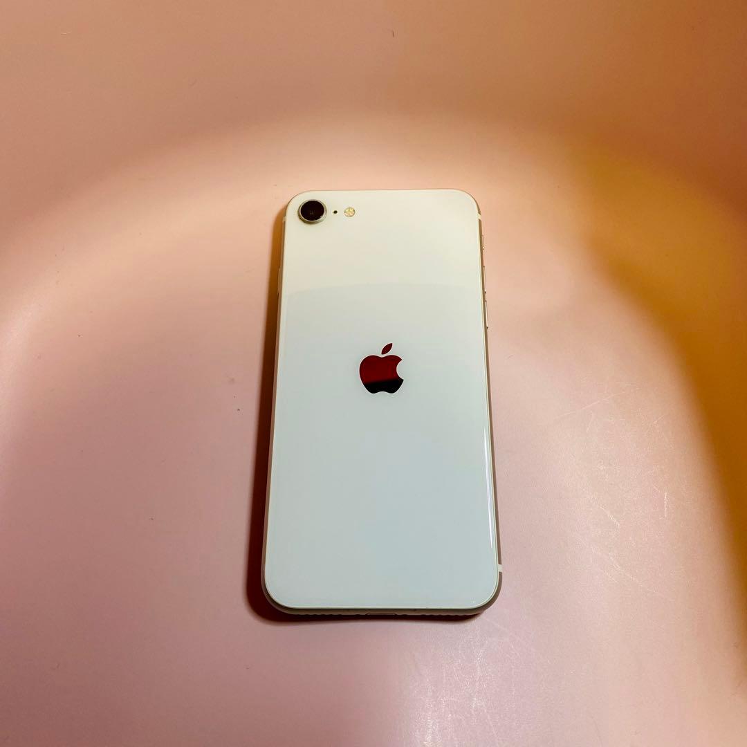 Apple iPhone SE2ホワイト 64gb SIMロック有り 即日発送