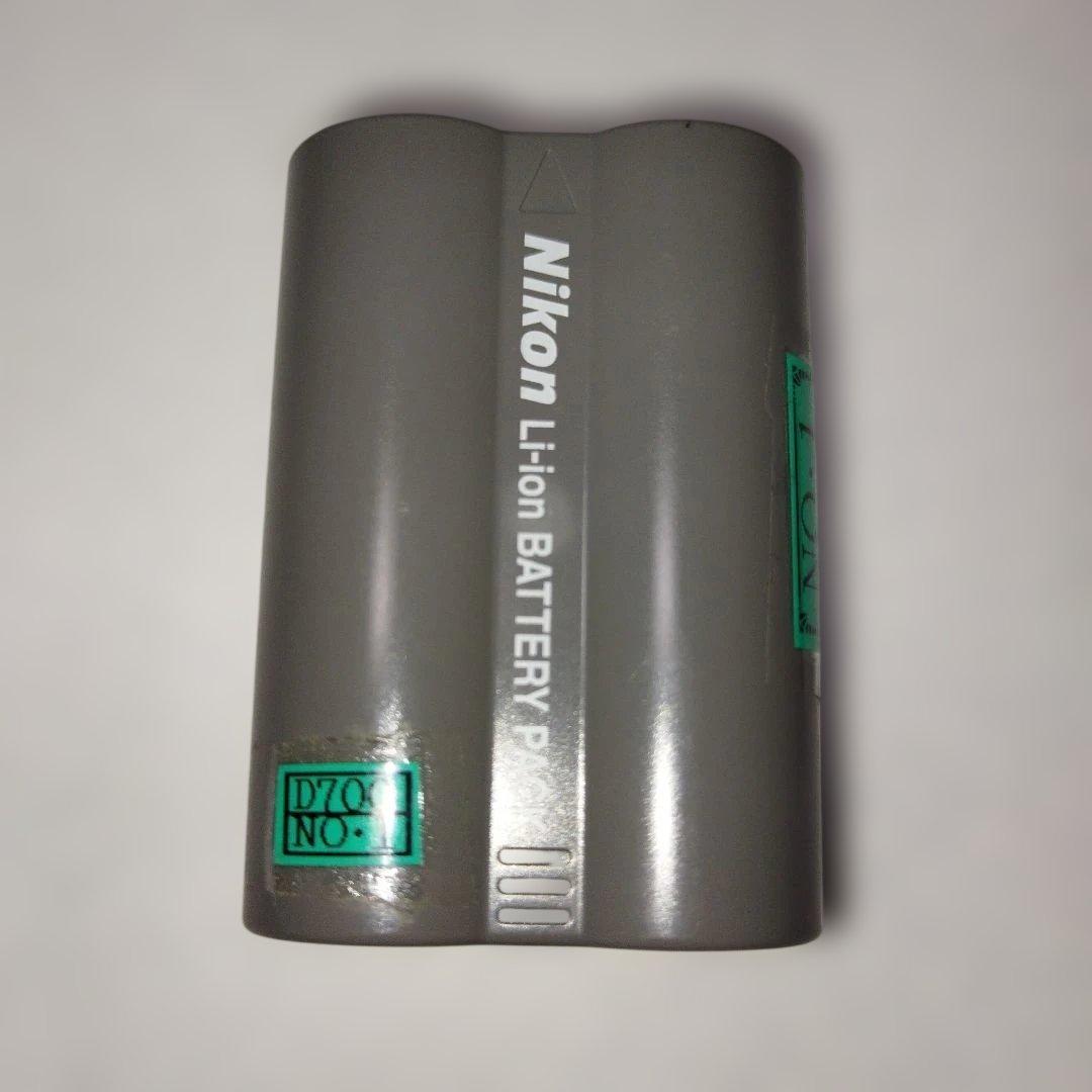 ニコンD700 【ショット数 10200】 美品