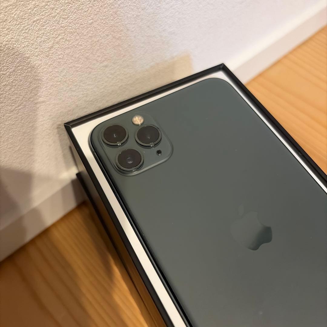【画面割れ】iPhone 11 pro max 64GB ミッドナイトグリーン