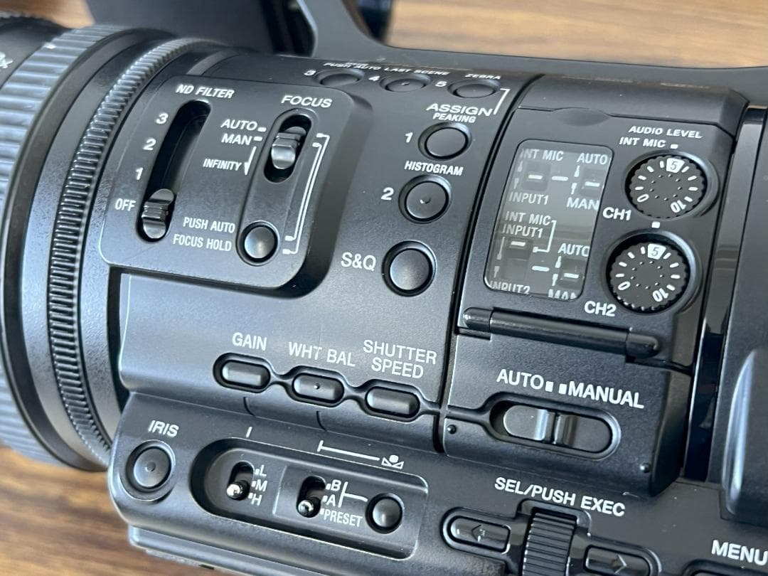 ビデオカメラ Sony HXR-NX3