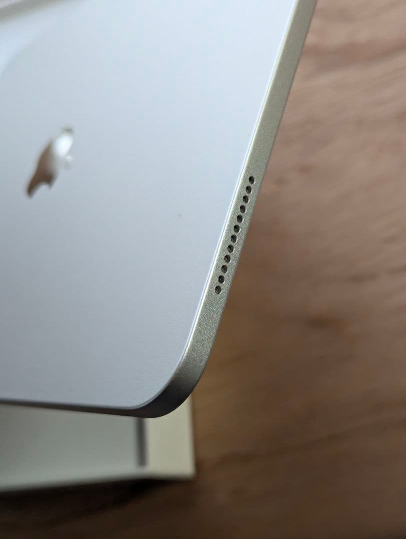 iPad (A16)本体128gb(充電ケーブルなし)　+周辺機器