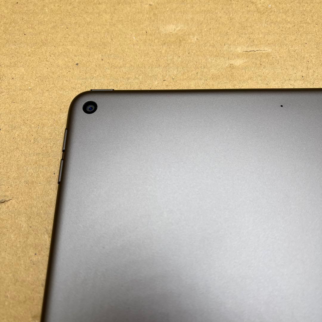 B*7様 訳あり iPad Air (第３世代) Wi-Fi 256GB スペー