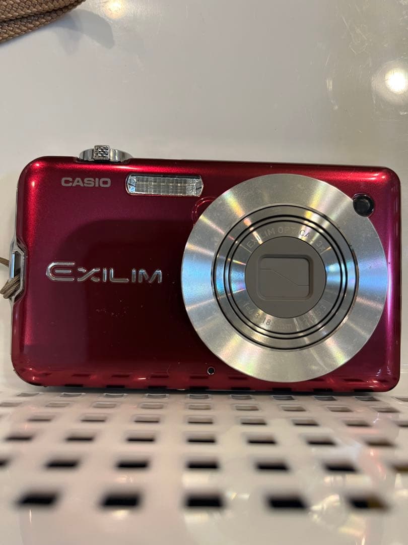CASIO デジタルカメラ EXILIM EX-S10 レッド