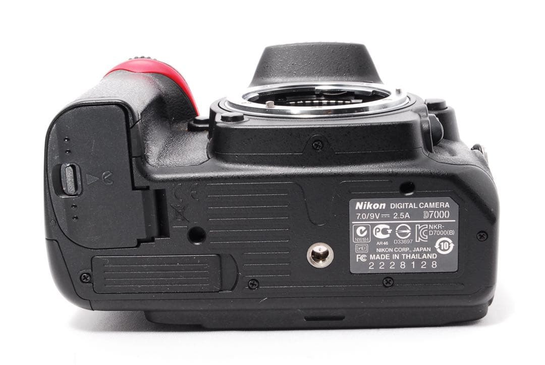 ◆ショット数少なめ◆Nikon D7000◆カメラポーチ付き◆一眼レフカメラ◆