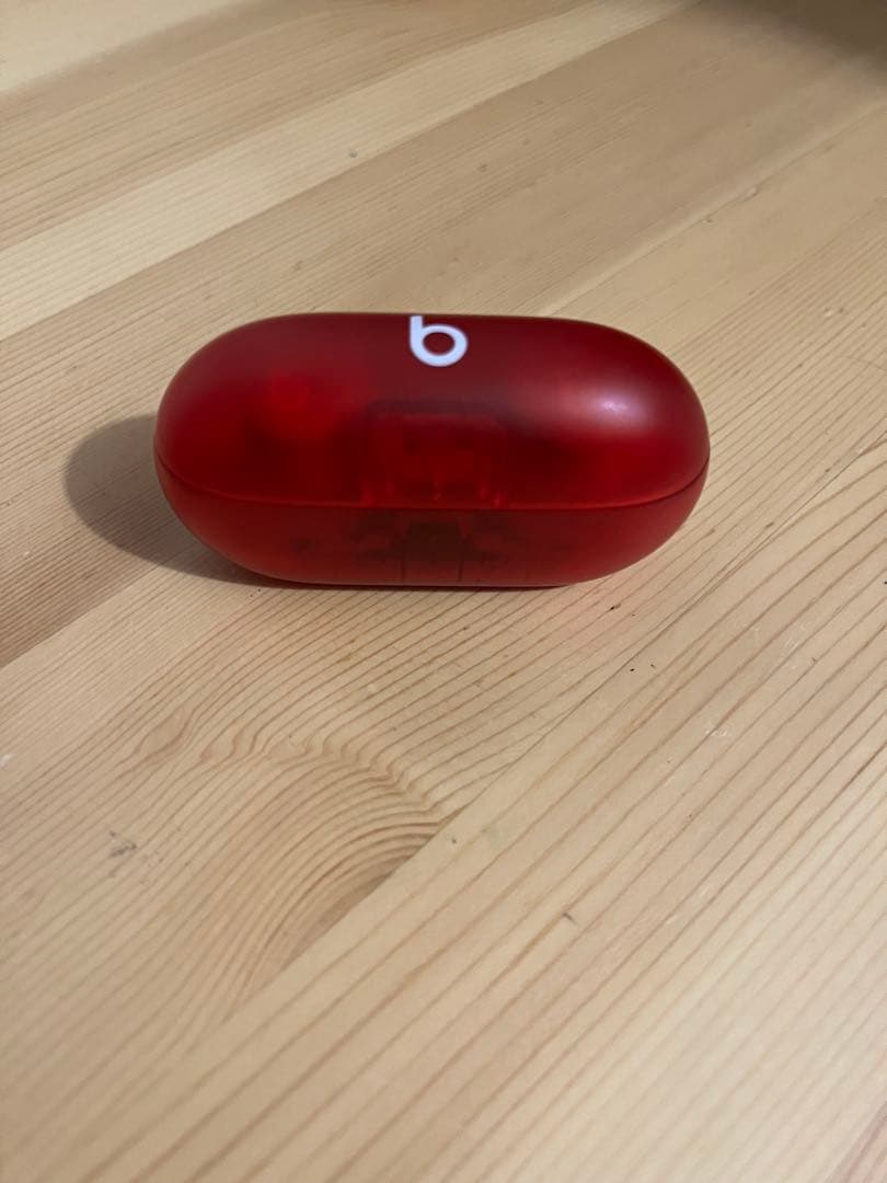 Beats Solo Buds レッド