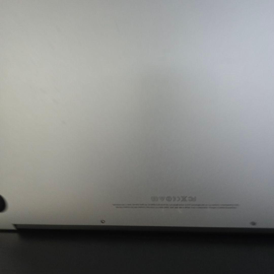 MacBook Air A1466 ジャンク品 充電器付き　Apple