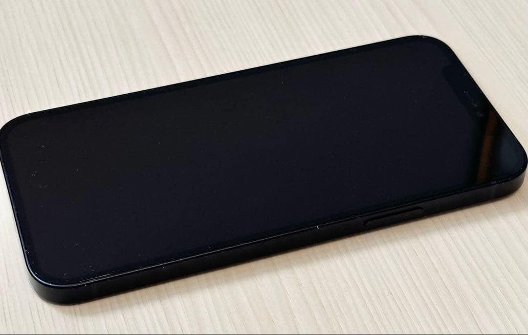 Apple iPhone 12 ブラック 本体