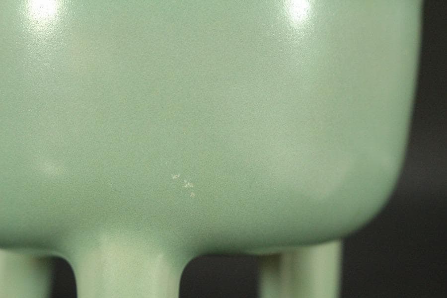 中国美術 青釉 三足 香炉 高10.5cm(LC314)