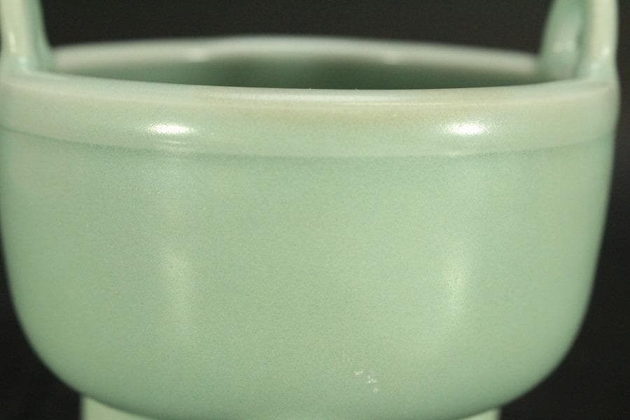 中国美術 青釉 三足 香炉 高10.5cm(LC314)