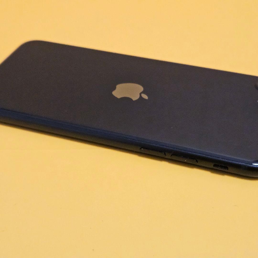 iPhone SE3(第3世代) 64GB｜24時間以内発送#084