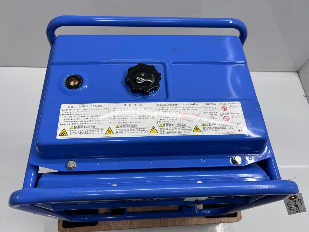 DENYO デンヨー 小型ガソリン発電機 GA-2605U3 動作良好 8231