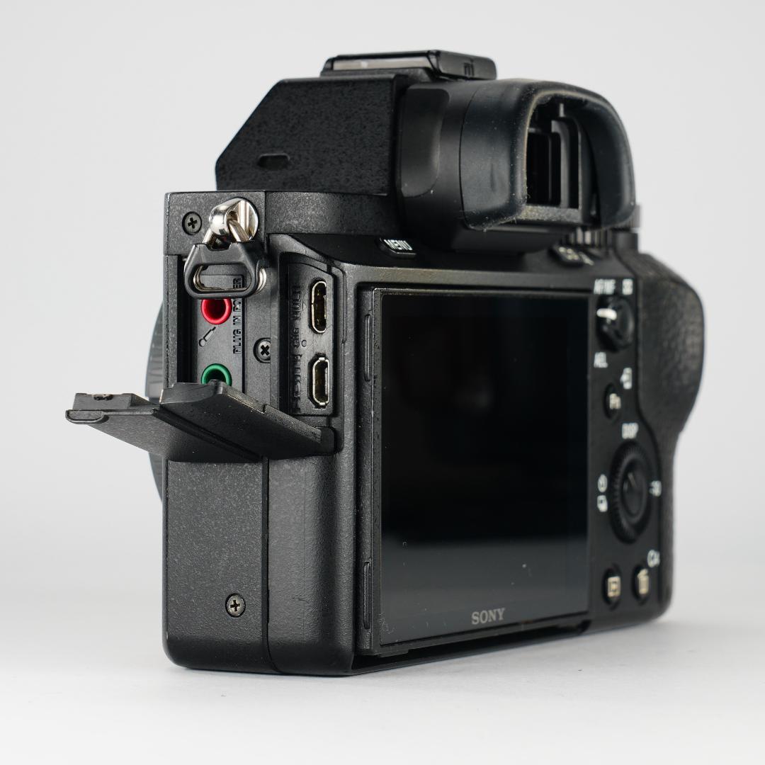 美品！SONY α7II完全セット6683回 フルサイズデビューに最適 310
