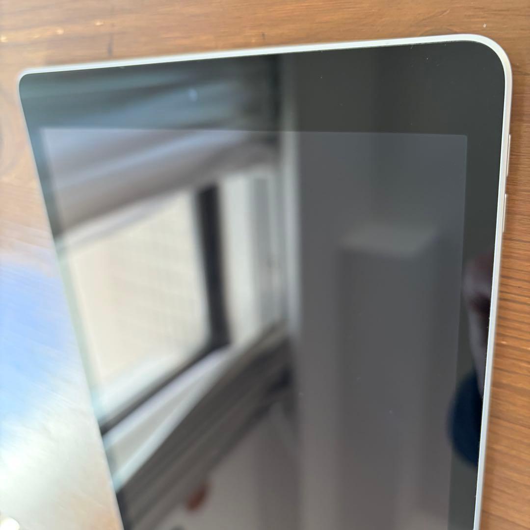 iPad (第9世代) 64GB シルバー 本体 バッテリー最大容量95%