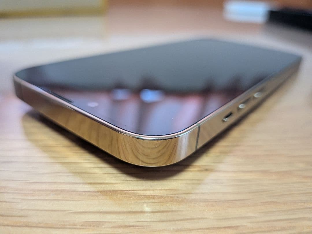 美品 Apple iPhone 13 Pro 512 GB ゴールド おまけ付き
