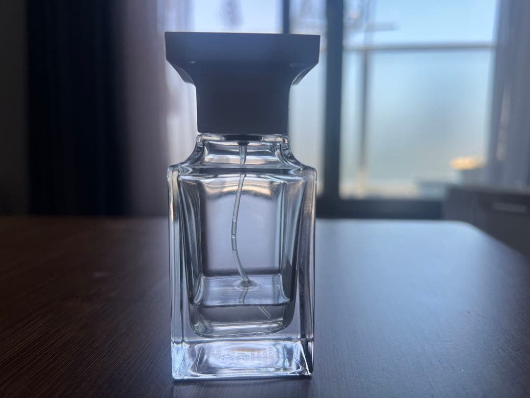 香水(女性用) TOM FORD WHITE SUEDE 50ml