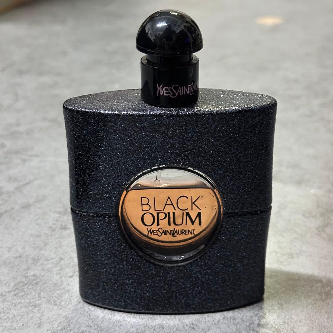 Yves Saint LaurentBLACKOPIUM90mlオードパルファム