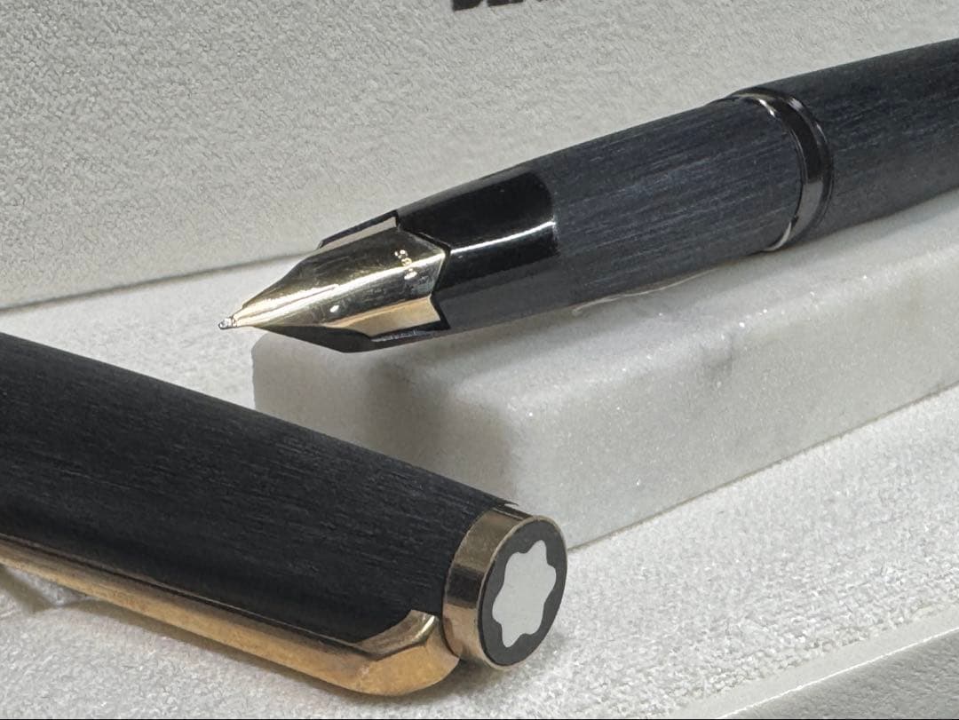 【新品未使用】モンブラン NO220 1970s万年筆 レア　木目調樹脂