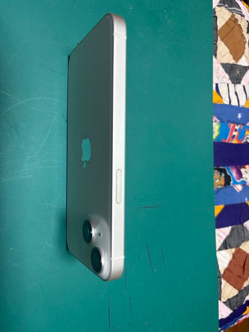 Apple iPhone 14 ミッドナイト ケース付き