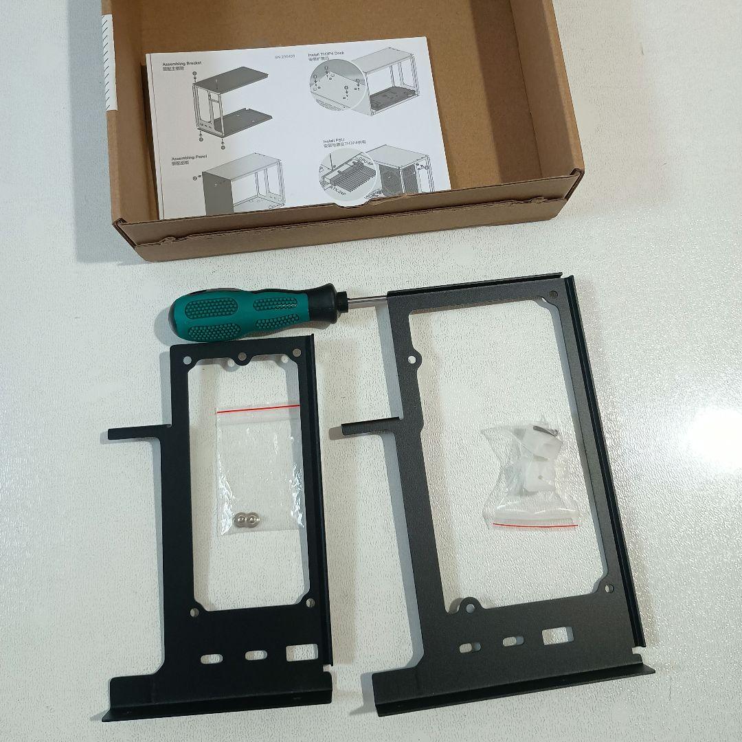 eGPU TH3P4G3 85W版 専用ケース RX6600 セット