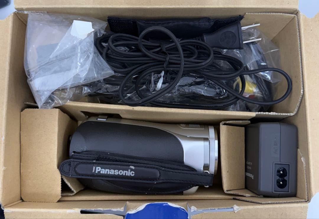 Panasonic HDC-SD5-S ビデオカメラ本体 SDカード付(4GB)