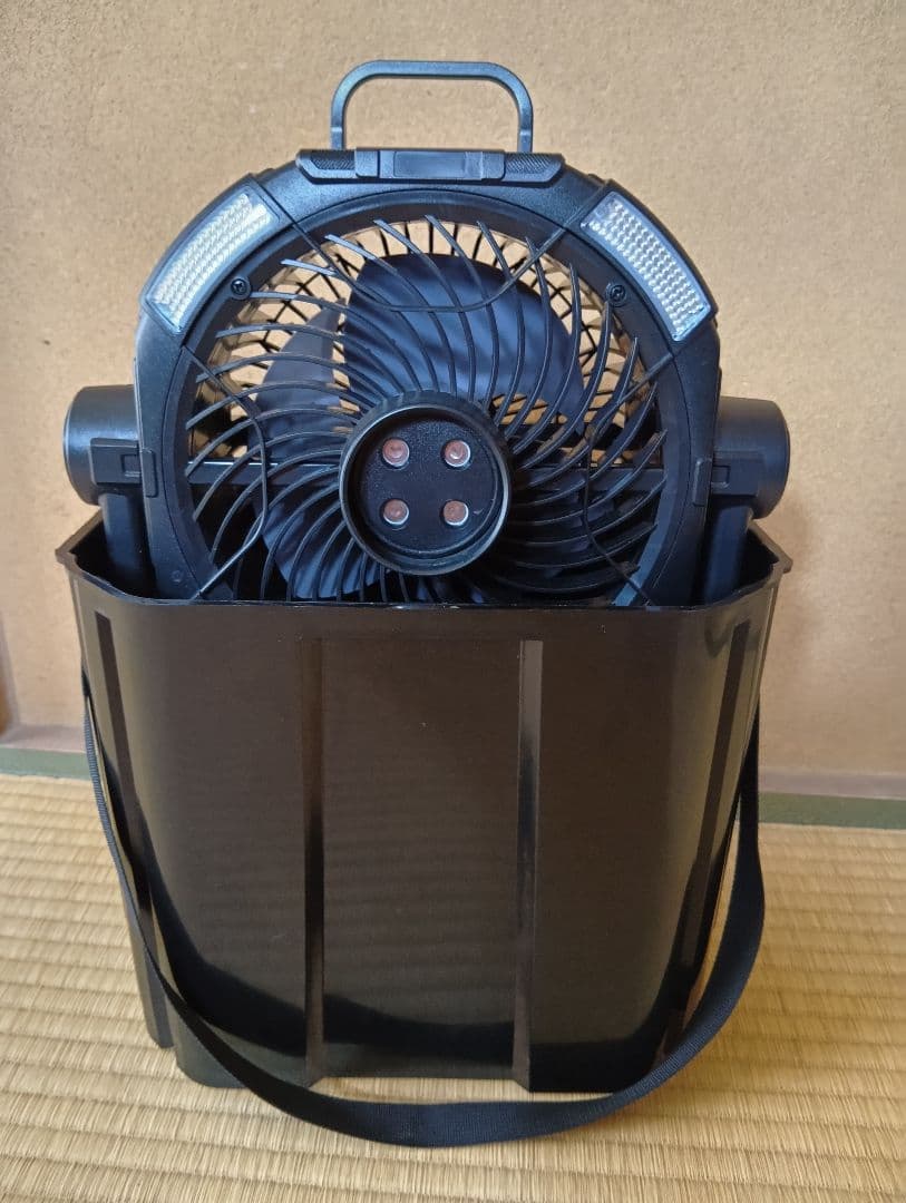 USB充電式ミストファン 屋内・屋外両用 自動首振り LEDライト付き