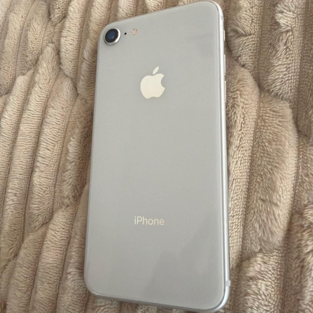 P*h様 Apple iPhone 8 本体