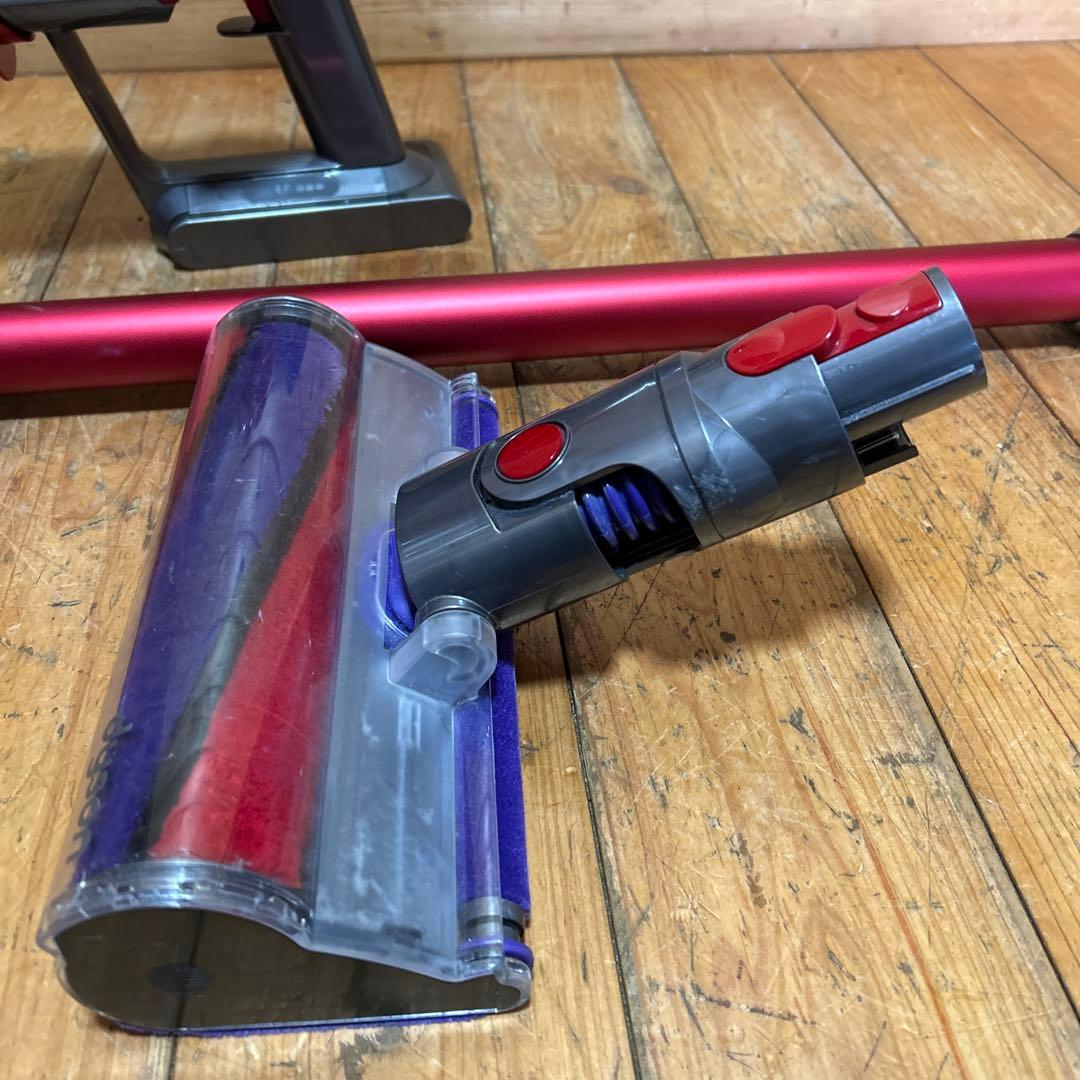 Dyson SV12 コードレス掃除機 各種アタッチメント付き　ジャンク品