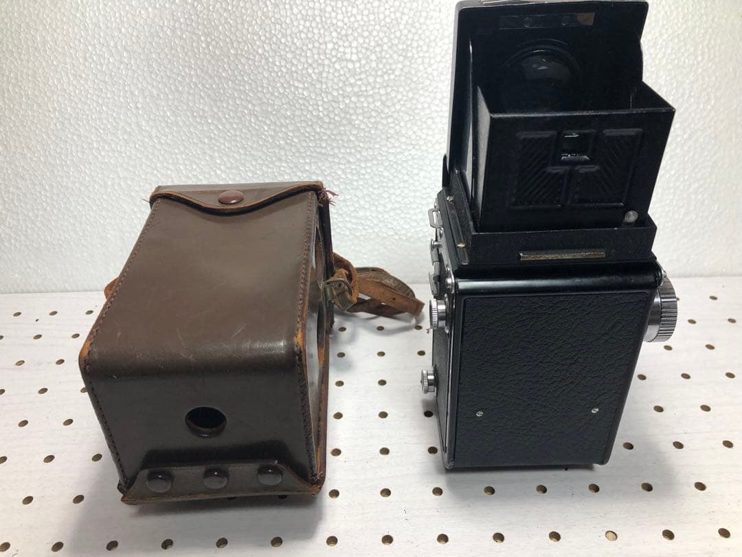 ☆YashicaFlex 二眼レフカメラ ブラック ケース付き　「動作確認済み」