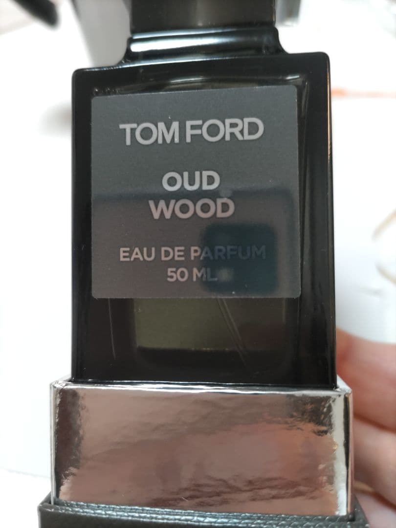 10◎TOM FORD OUD WOOD Eau de Parfum 50ml