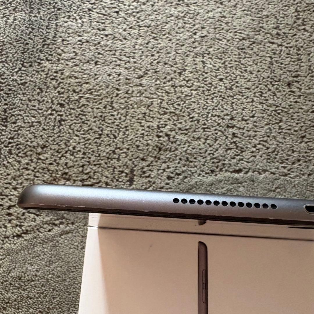 Apple iPad 10.2 第8世代　128GB スペースグレー　アップル
