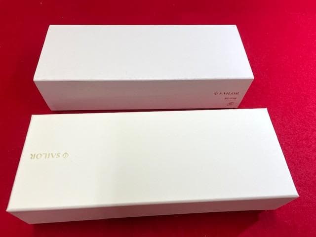 未使用品 セーラー万年筆 SHIKIORI 雪月空葉 万葉 14k MF即日配送