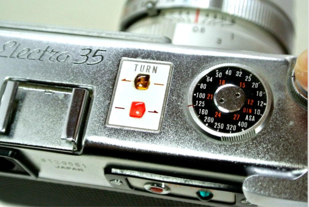 美品ヤシカ エレクトロ35 フィルムカメラ 第1世代革ケース付き完動品