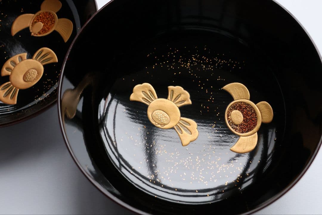 【CM429】天然木漆塗 ふくら雀金蒔絵 溜塗内黒 煮物椀一客 福良雀 大正昭和