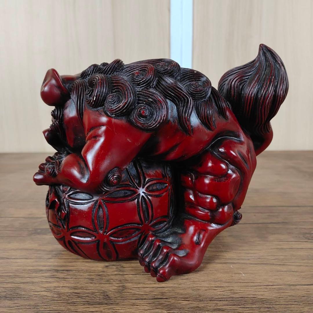玉乗りシーサー　獅子　魔よけ　玉乗り獅子置物 開運 魔除け 縁起物 骨董品