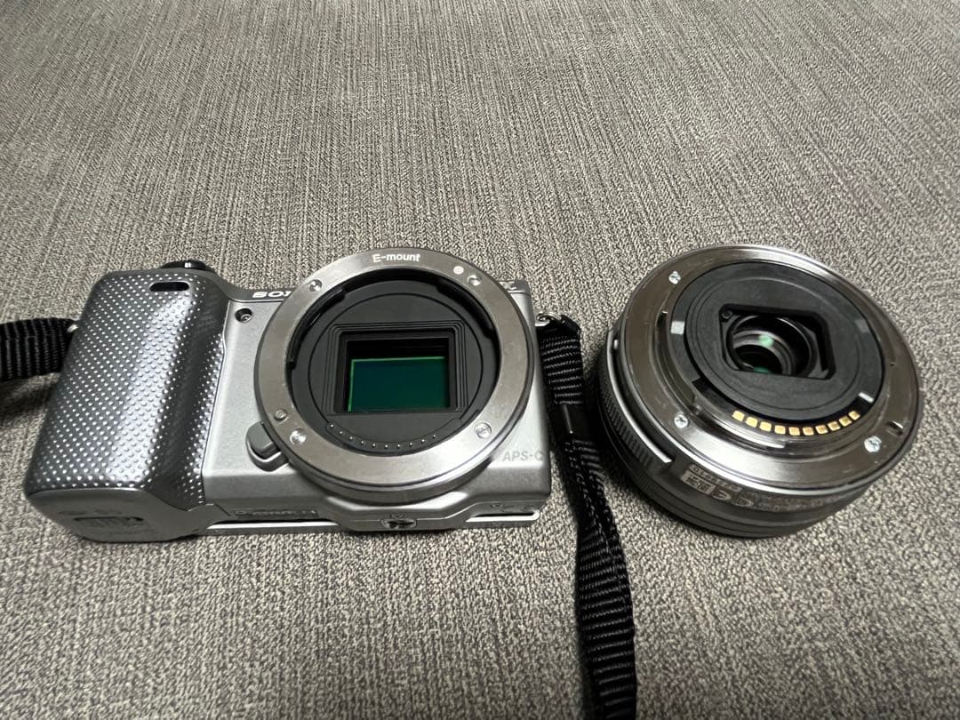 SONY NEX-5T ミラーレス一眼カメラ