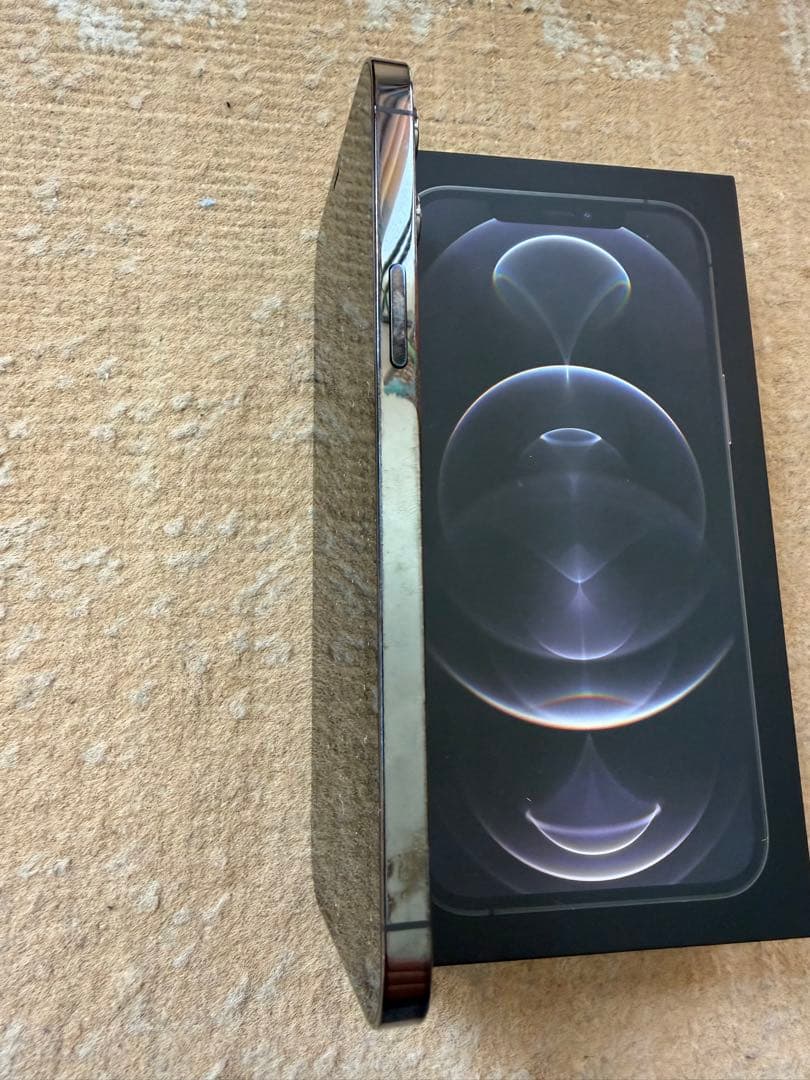 美品　iPhone 12 ProMAX 512gb純正充電ケーブル付き