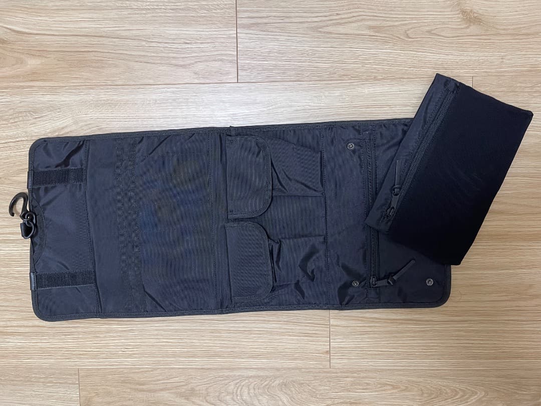 美品 new peak トラベルポーチ 黒 CORDURA®生地