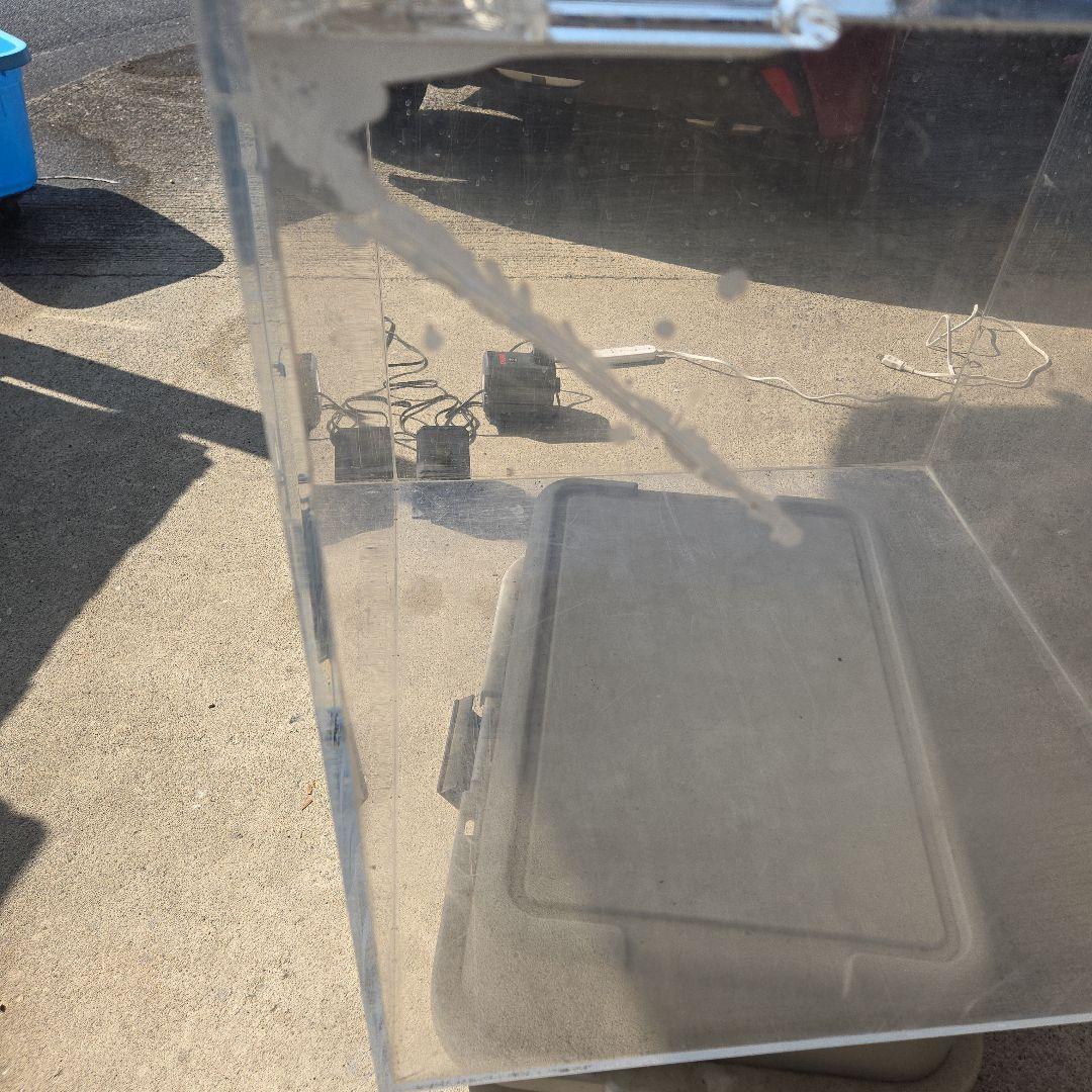 600×600×600キューブアクリル水槽